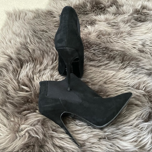Forever 21 Heeled Boots - Picture 2 of 5